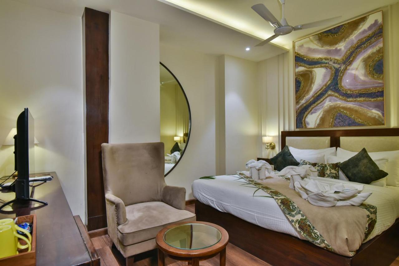 Hotel Br Grand With Nimo Club Amritsar -5 Mint From Golden Temple Exterior foto